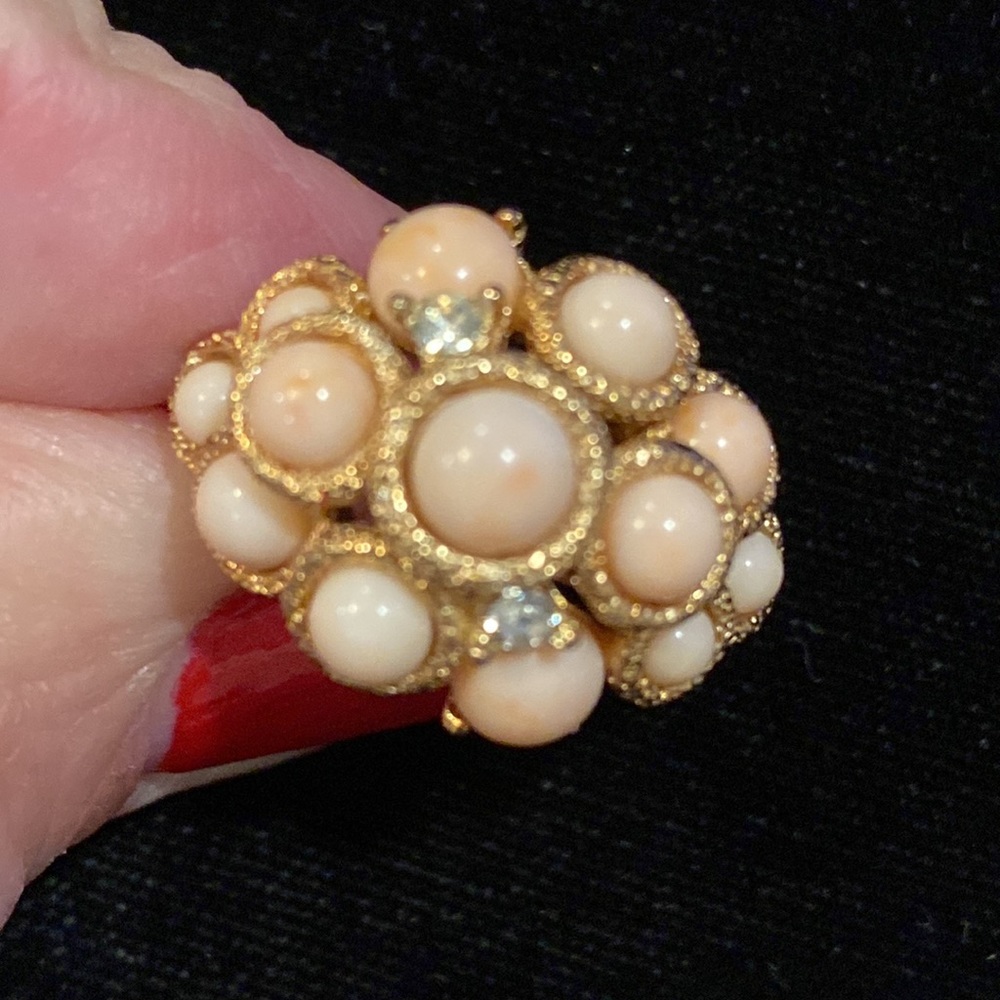 Avon Faux Coral Rhinestone Ring